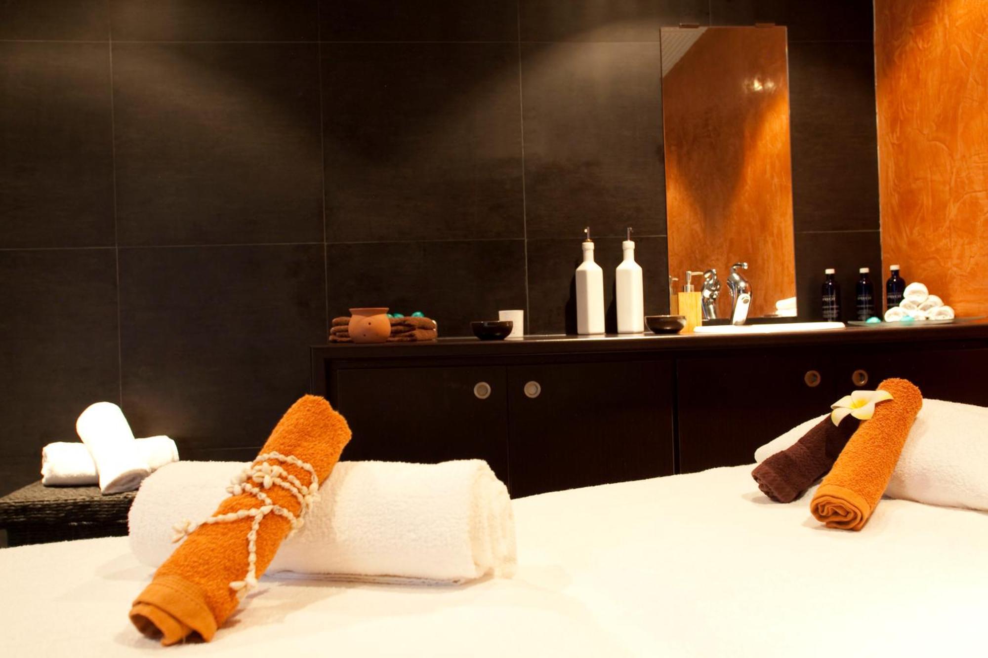 Mahogany Hotel Residence & Spa 르 고지에 외부 사진